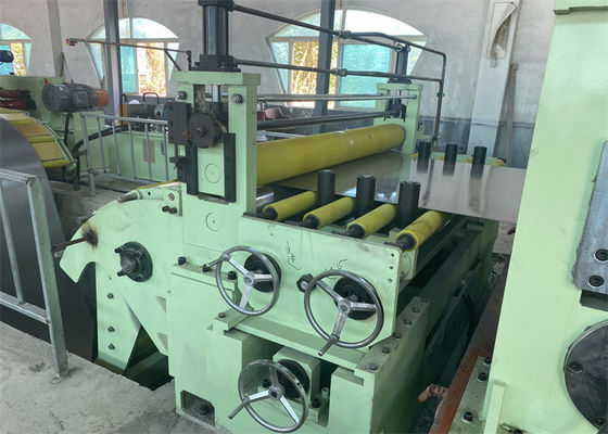 خط الحز المعدني المجلفن GI آلة خط حز الصفائح الفولاذية Galvanlume 3 X 1250