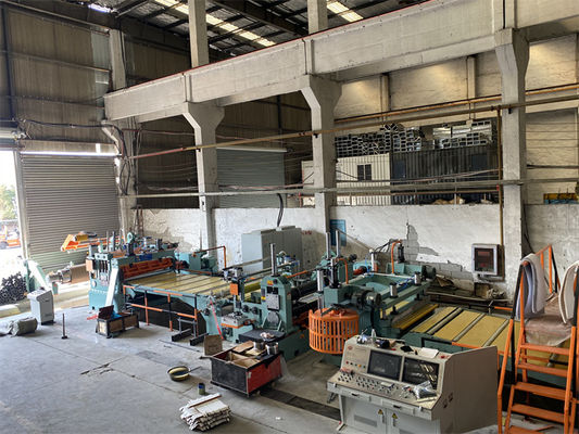 عالية الدقة ورقة الحز الارتداد خطوط معدنية حافة تشذيب 1250mm 300KW